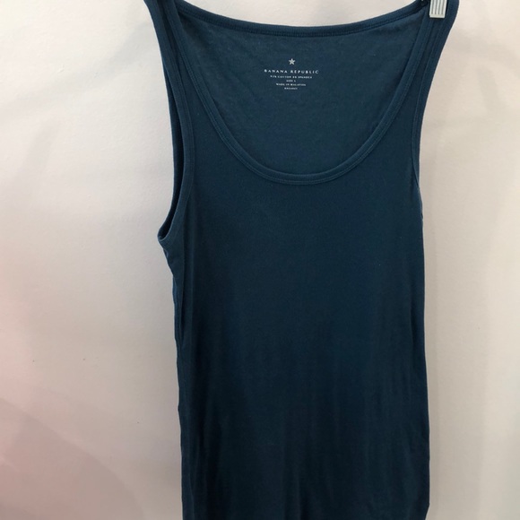 Banana Republic Tops - Banana Republic teal tank top